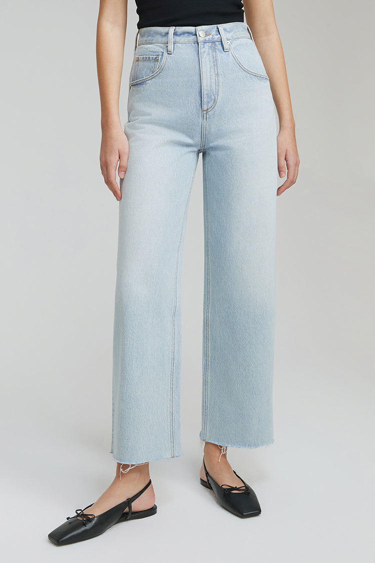 Moon Curve Raw Hem Crop Jeans HJ129